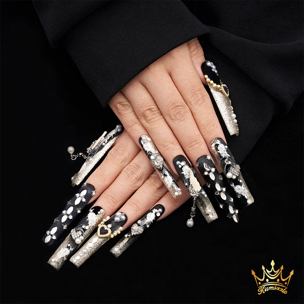 Phantom's Banquet Handmade Nails MG399
