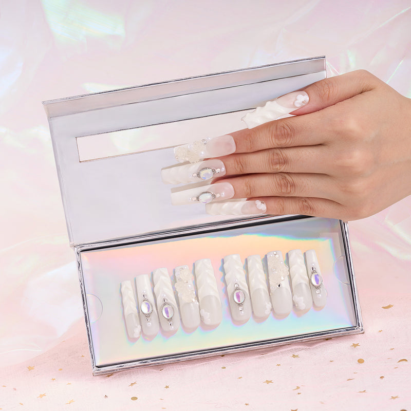 Snowy Crystals Handmade Nails MG520