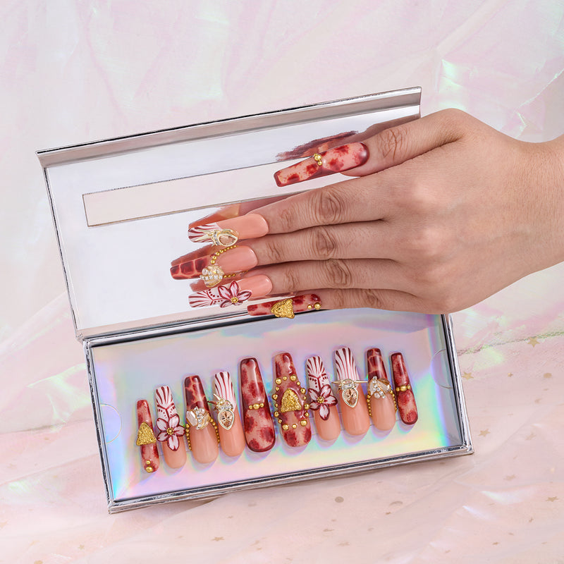 Venom & Velvet Handmade Nails MG562