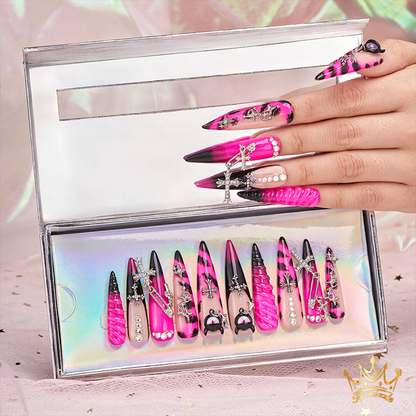 Vampire’s Oath Handmade Nails MG387