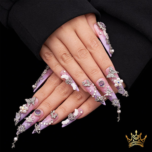 Violet Traces Handmade Nails MG401