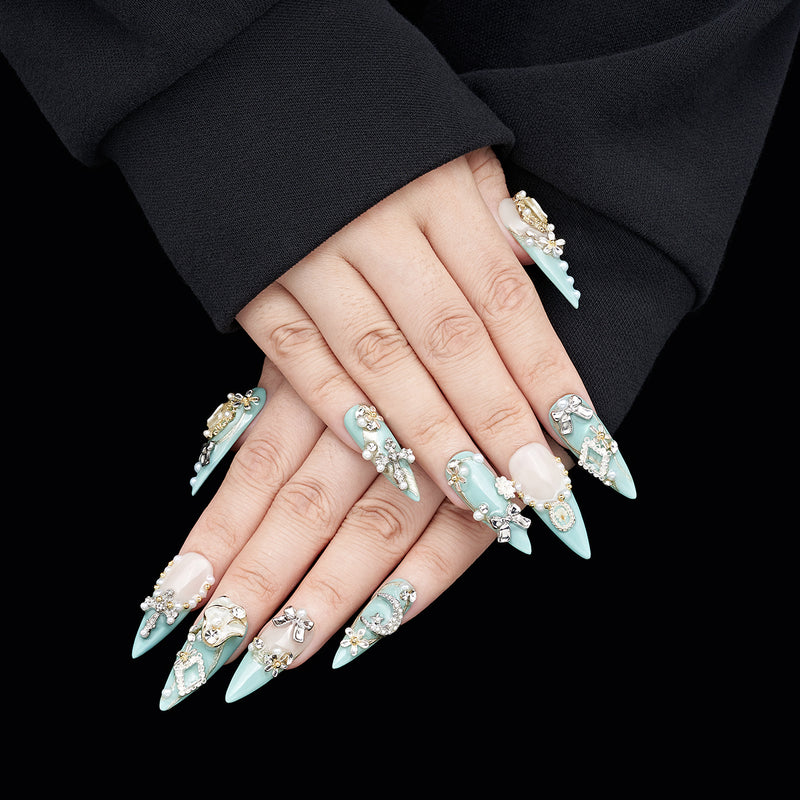 Moonlit Treasure Handmade Nails MG502