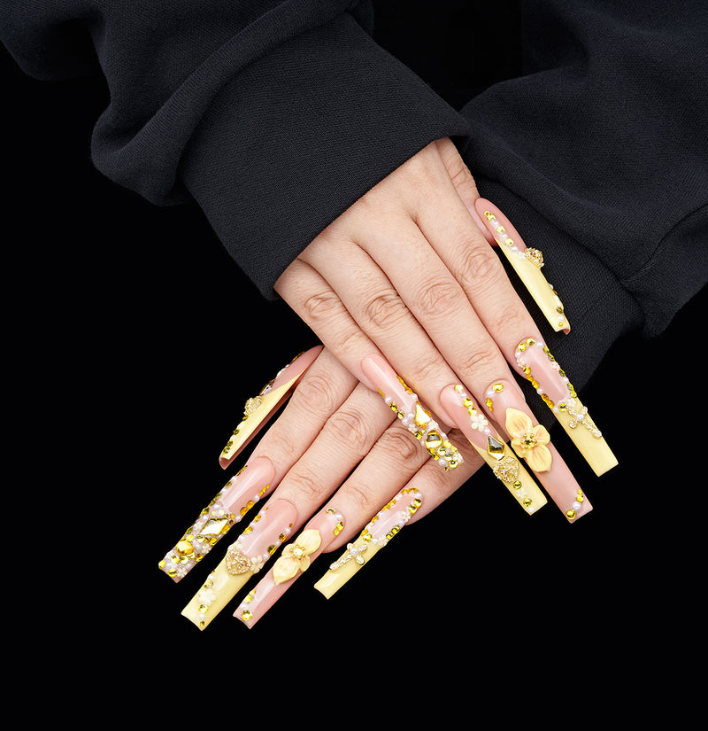 Golden Blossoms Handmade Nails MG505