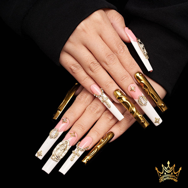 The Madonna's Blessing Handmade Nails MG368