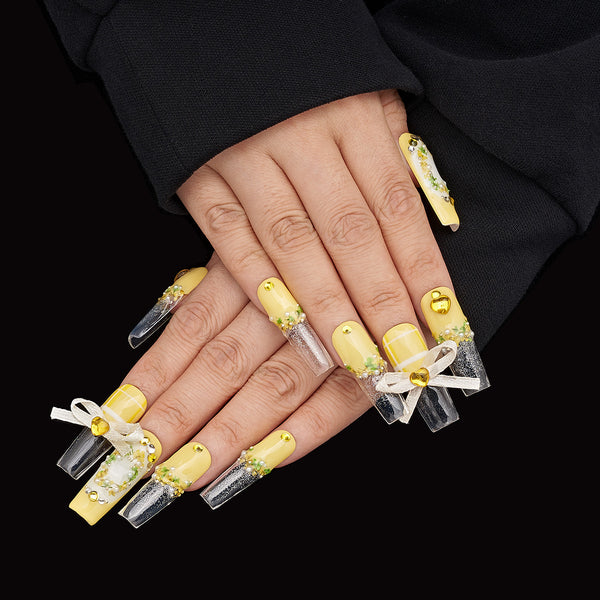 Daisy Chains Handmade Nails MG485