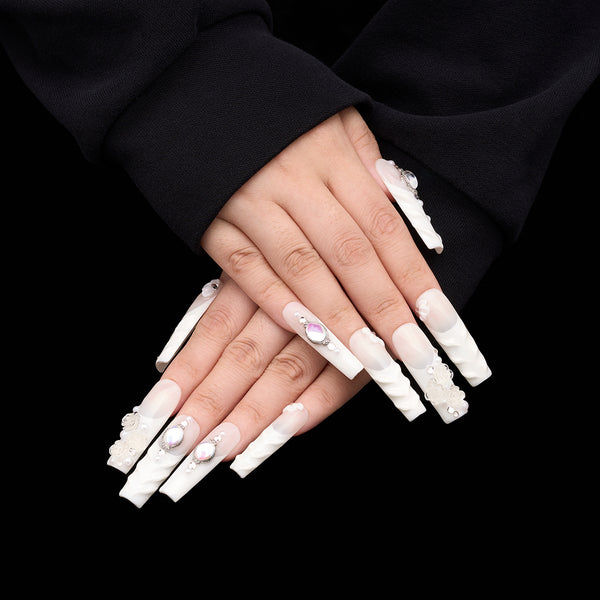Snowy Crystals Handmade Nails MG520