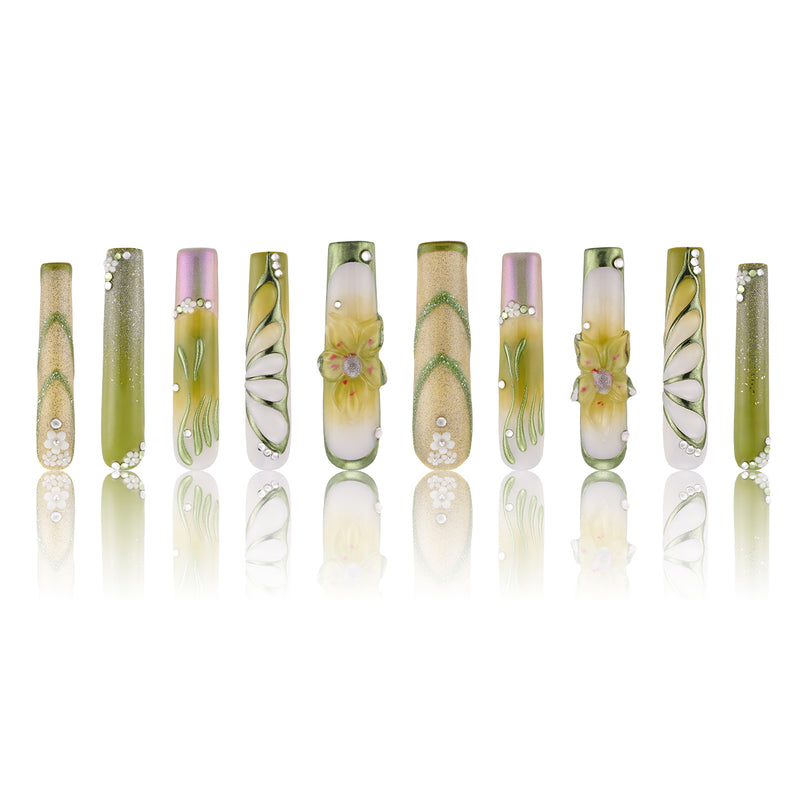 Emerald Bloom Handmade Nails MG352