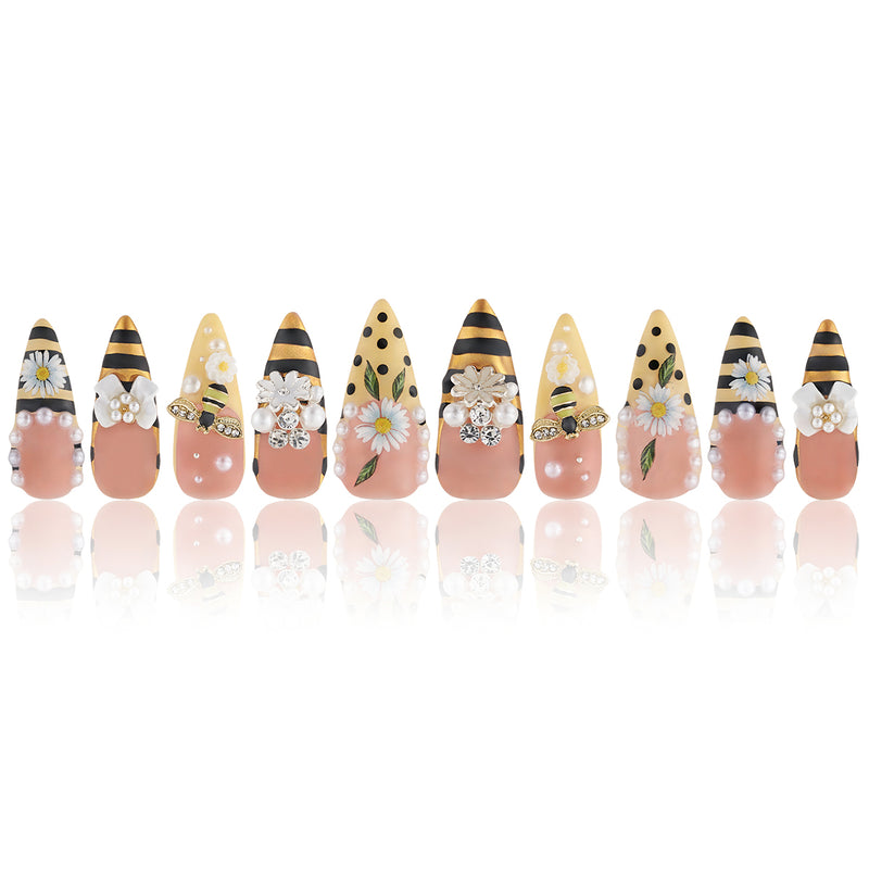 Hony I am bee-sy Handmade Nails MG470
