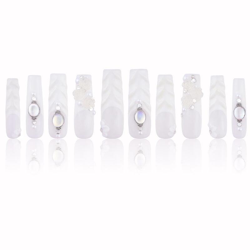 Snowy Crystals Handmade Nails MG520